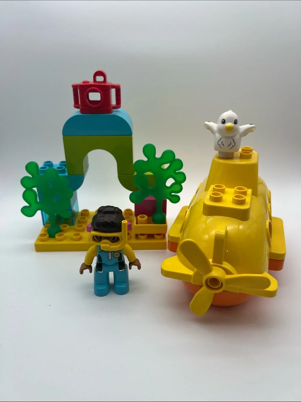 LEGO DUPLO Yellow Submarine and Sea Creatures Playset - Kids Toys 10910
